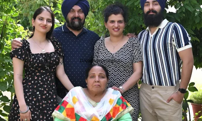 Wedding Clicker Studio